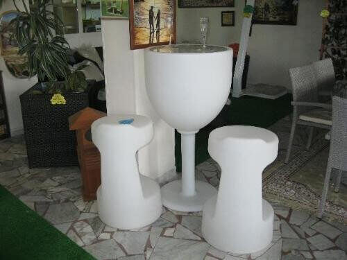 Table haute vin 1828