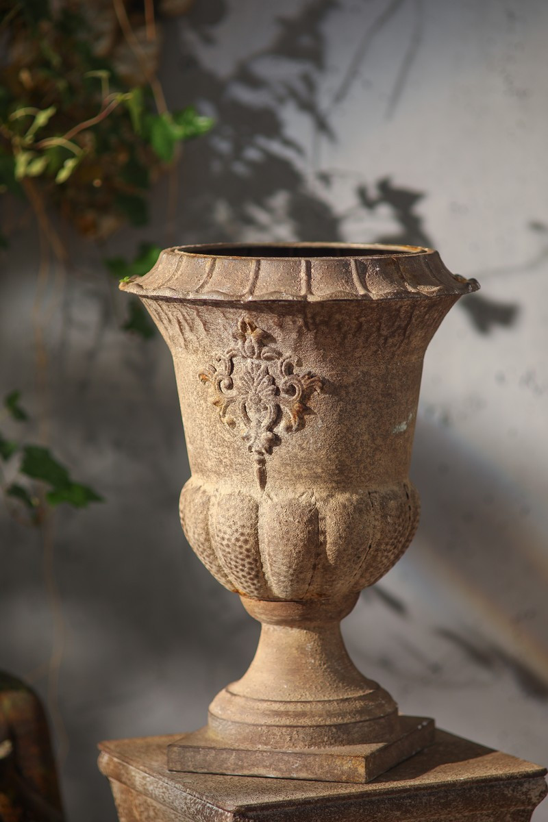 Decorative Vase - VICTORIA