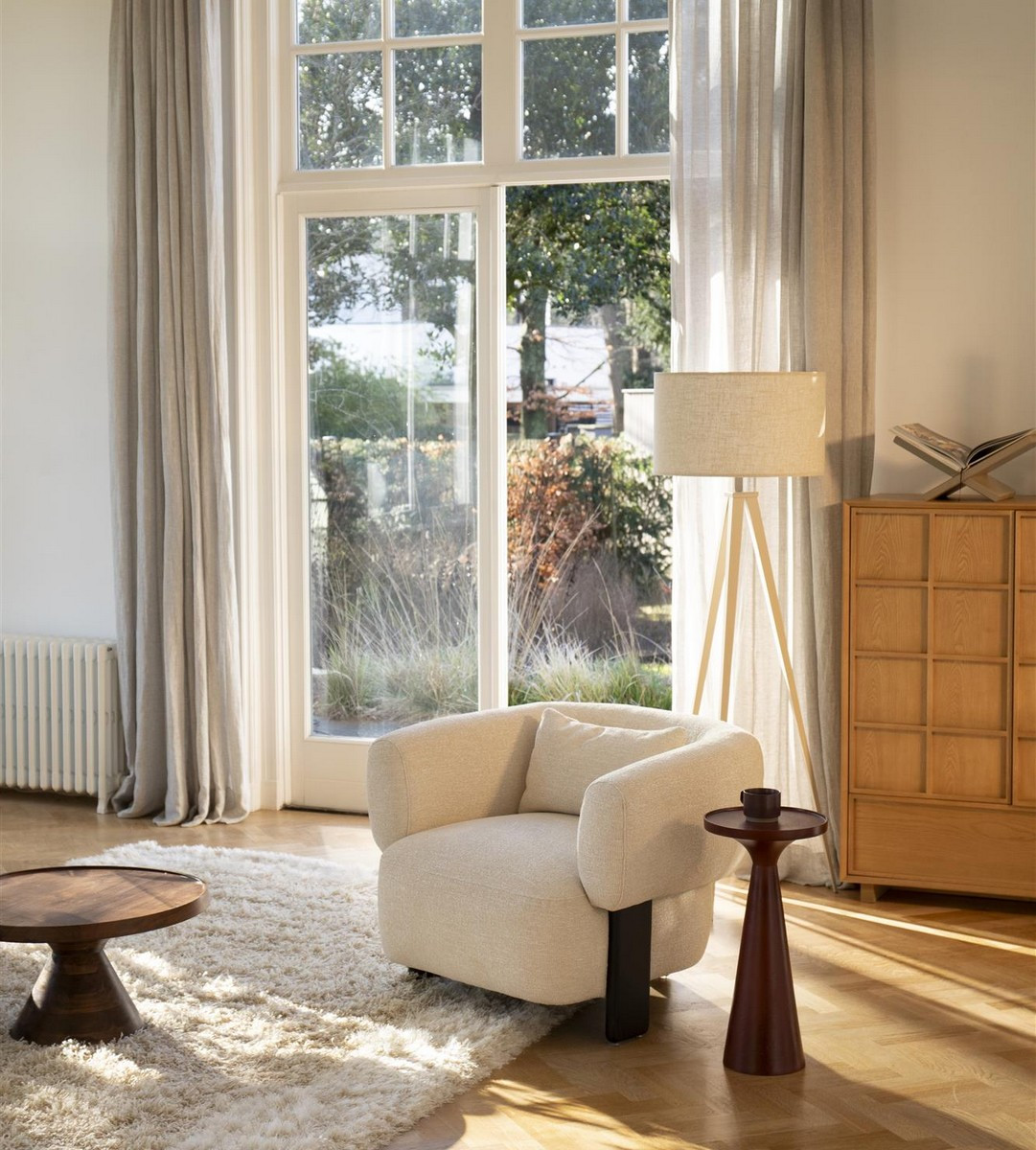 fauteuil beige Neil chez Zuiver