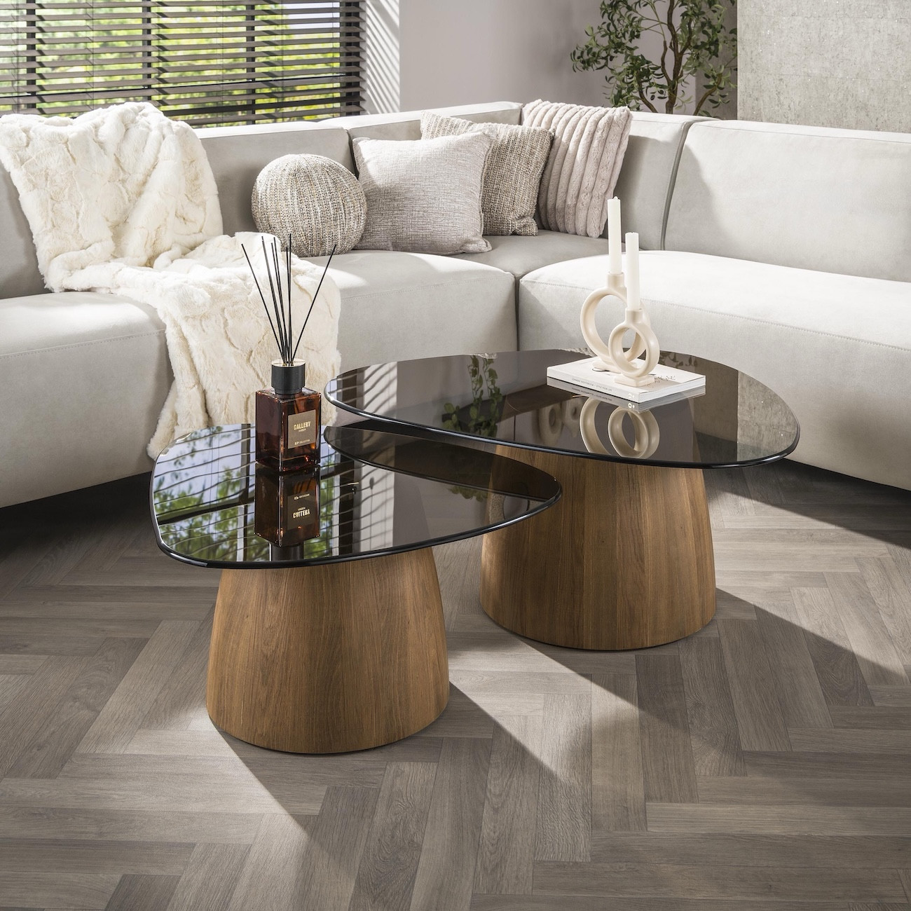 Couchtische aus Rauchglas in Eichenoptik TANIA – 2er-Set