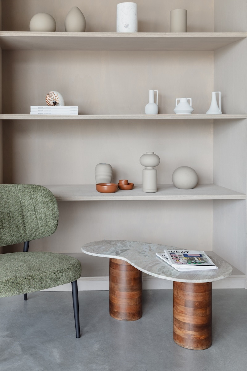 Coffee table in natural marble and mango wood - SAKI