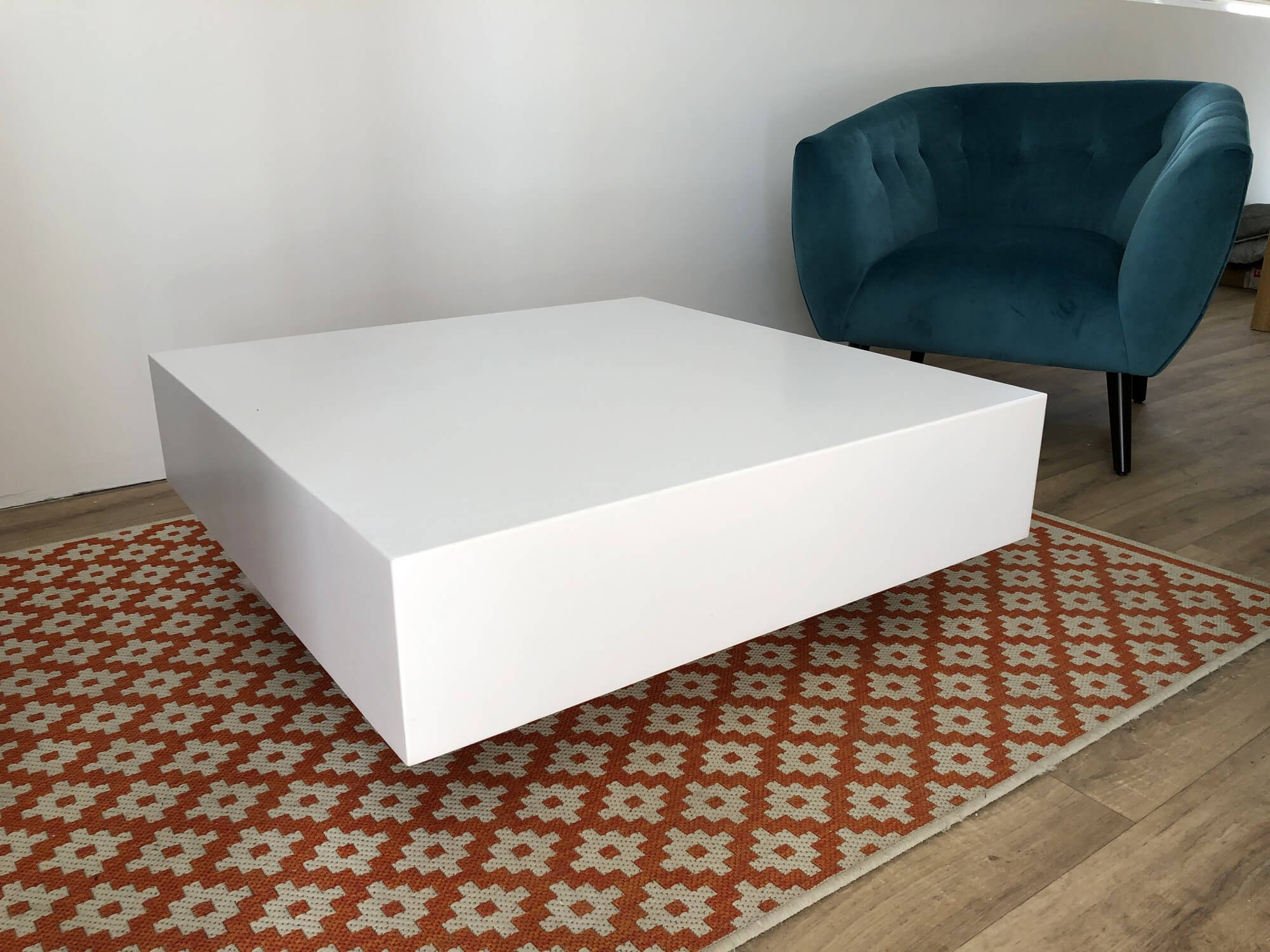 Mesa de centro de acero blanco Metallica
